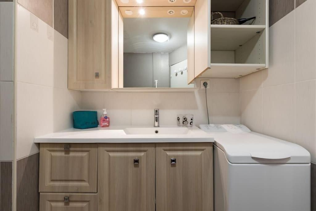 Appartement Centre Ville Wifi Parking Draps Fournis โกเตอเรต์ ภายนอก รูปภาพ